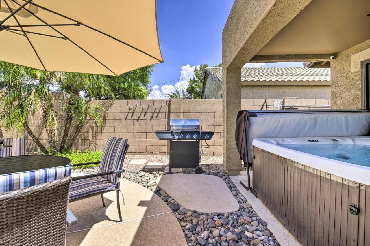 Mesa Oasis Desert Getaway Pool, Hot Tub, Patio! Exterior photo